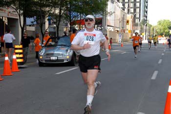 Mike DeHaan finishing the 2007 Toronto Challenge 5Km