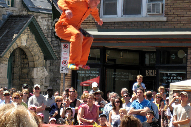 "Professional Trampoline Jumping" : image by rkelland (Richard Kelland)